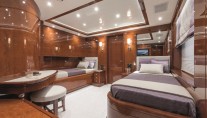 Motor Yacht CHECKMATE. -  Twin Cabin